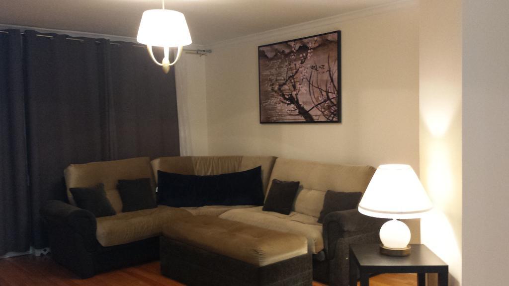 Three Bedroom Holiday Apartment Лонгуил Екстериор снимка